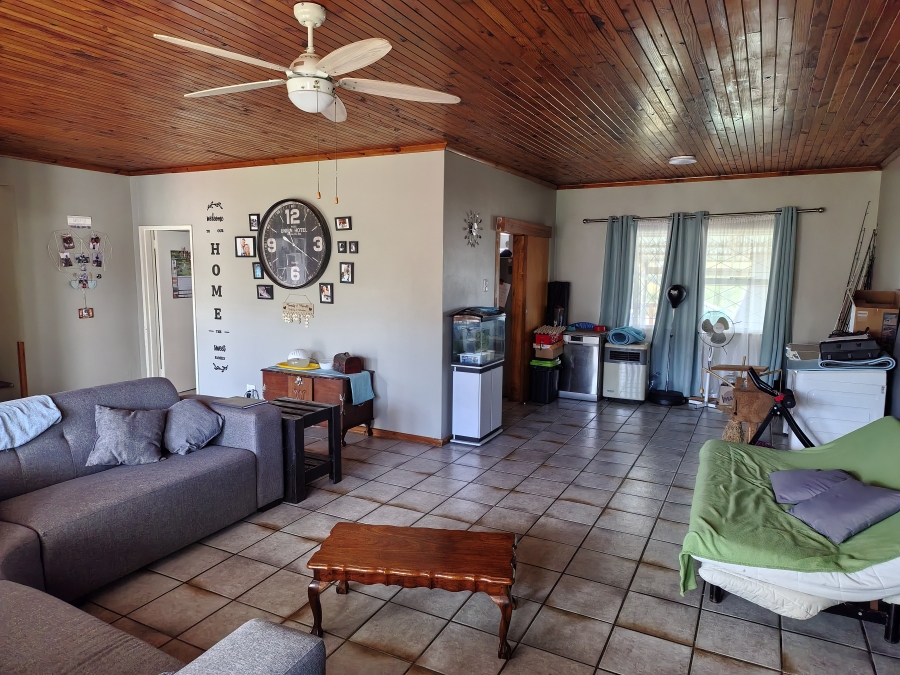 5 Bedroom Property for Sale in Van Riebeeck Hoogte Eastern Cape